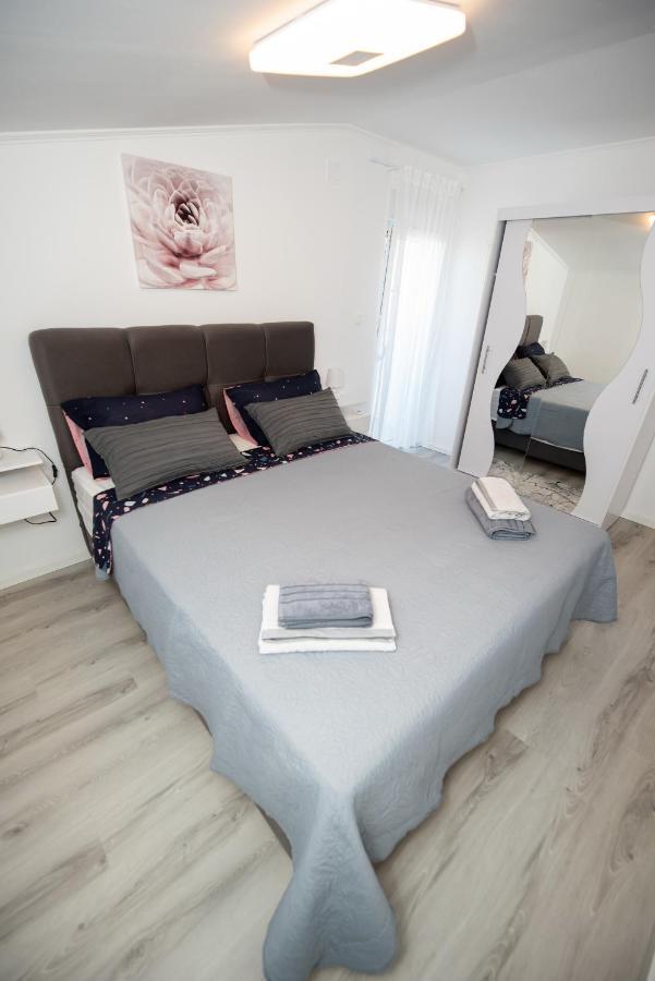 Il Dono Del Mare - Island Iz Apartment เวลิ อีช ภายนอก รูปภาพ