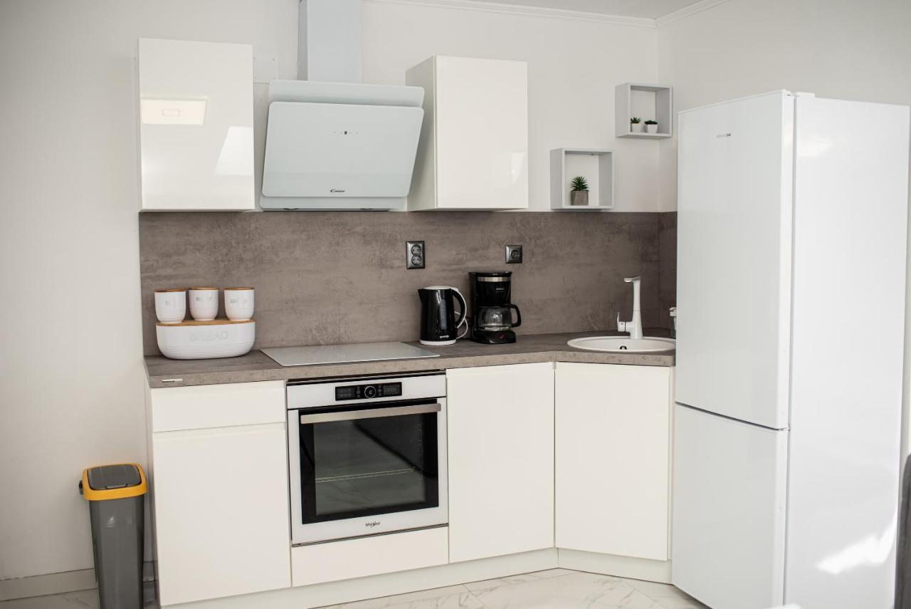 Il Dono Del Mare - Island Iz Apartment เวลิ อีช ภายนอก รูปภาพ