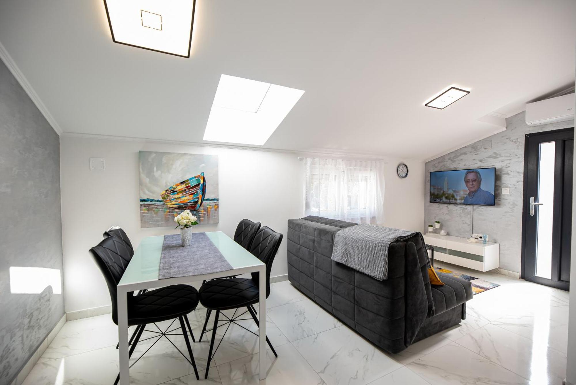 Il Dono Del Mare - Island Iz Apartment เวลิ อีช ภายนอก รูปภาพ