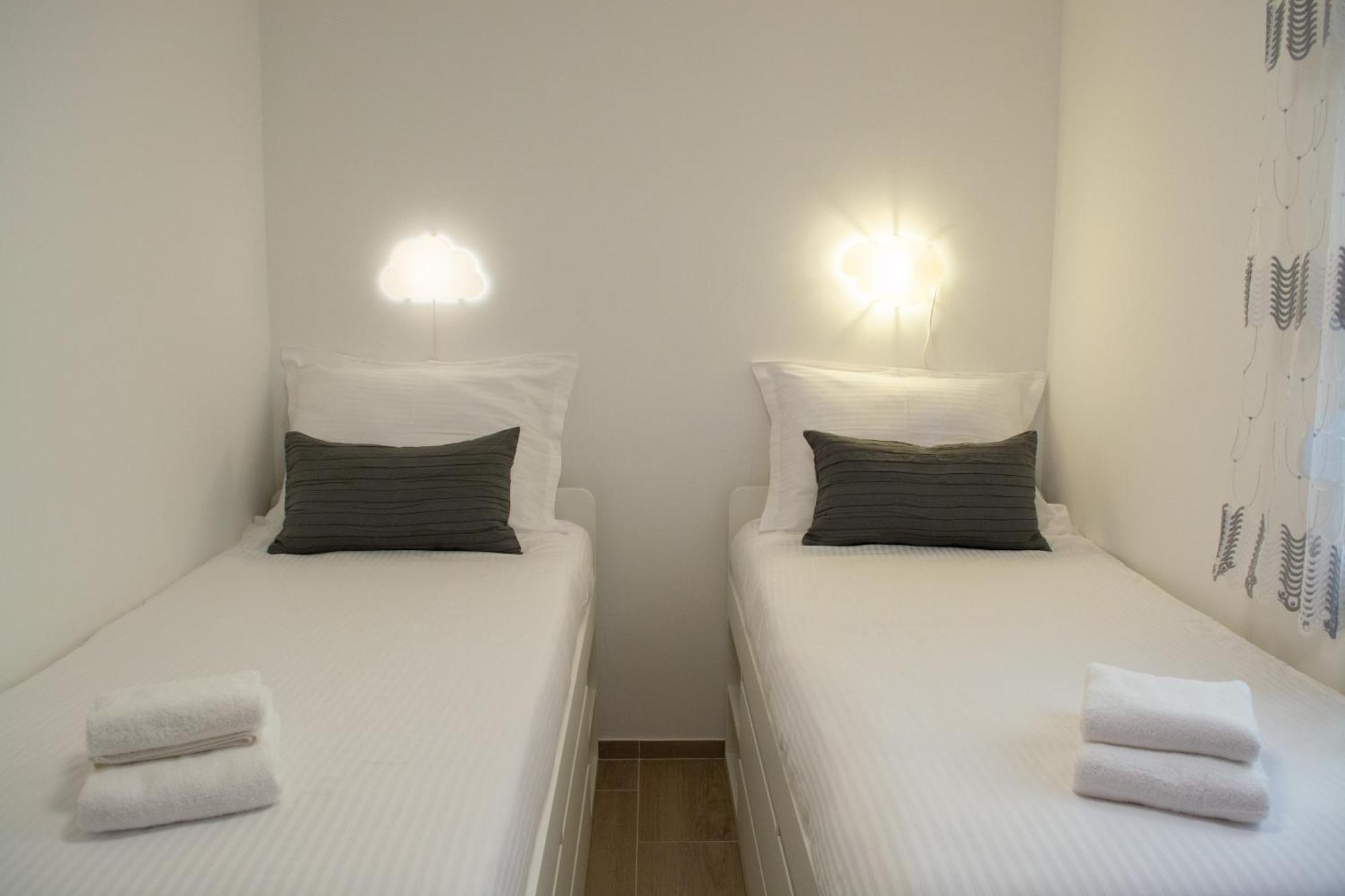 Il Dono Del Mare - Island Iz Apartment เวลิ อีช ภายนอก รูปภาพ
