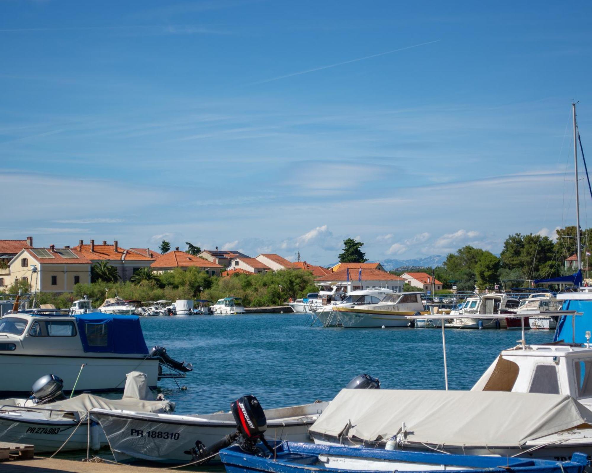 Il Dono Del Mare - Island Iz Apartment เวลิ อีช ภายนอก รูปภาพ